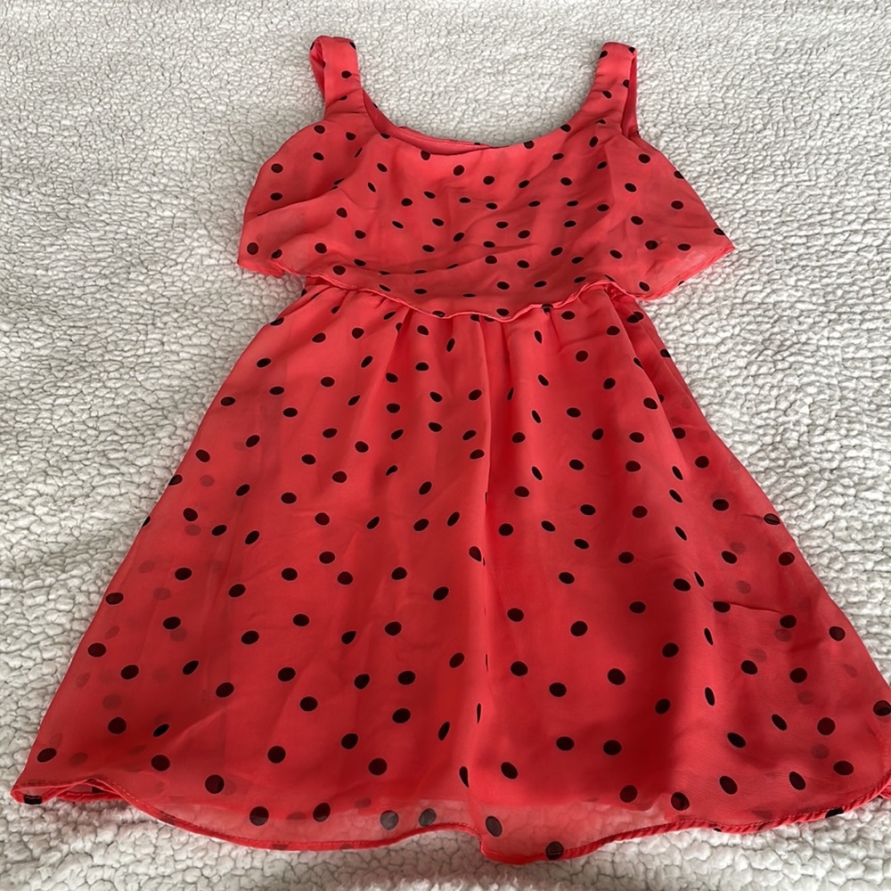 Three Dresses - Picture 4 of 7